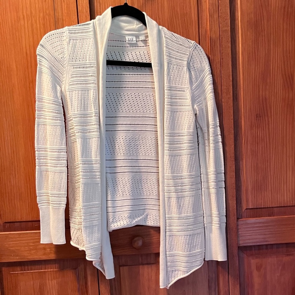 Gap girls sweater